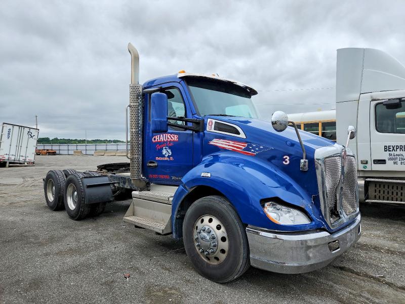 2021 Kenworth All models VIN 1XKYDP9X2MJ428043 — COPART salvage auction photo