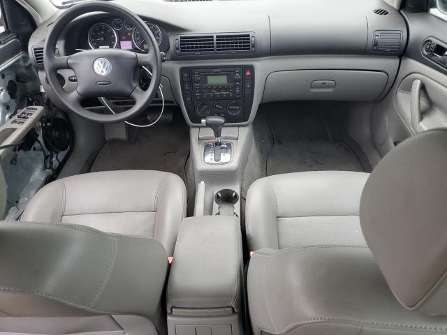2005 Volkswagen Passat VIN WVWAD63BX5P032087 COPART salvage auction — NORMAL WEAR, Id - Salvage Certificate Of Title, sold $200 on 2026-08-05 (photo 8)