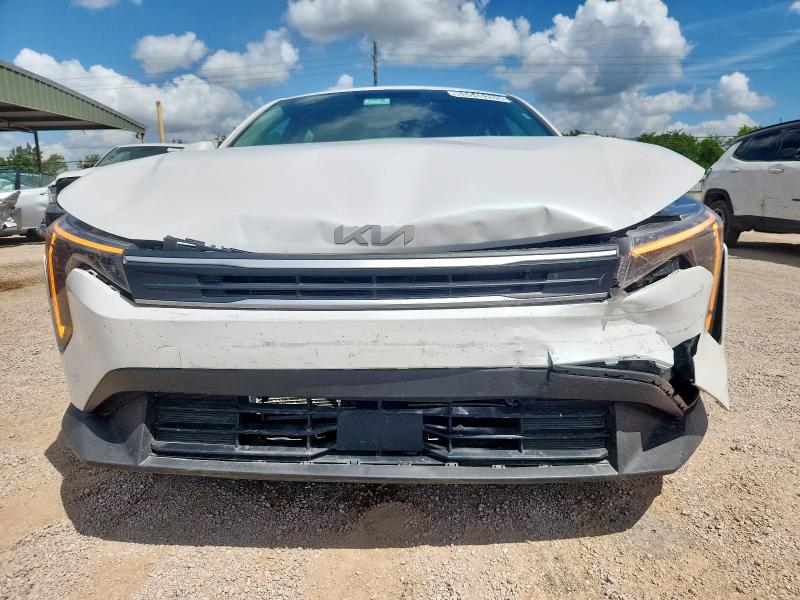 2025 Kia K4 VIN 3KPFT4DE6SE058574 COPART salvage auction — Rear End, TX - NONREPAIRABLE TITLE, sold $5,100 on 2025-08-25 (photo 5)