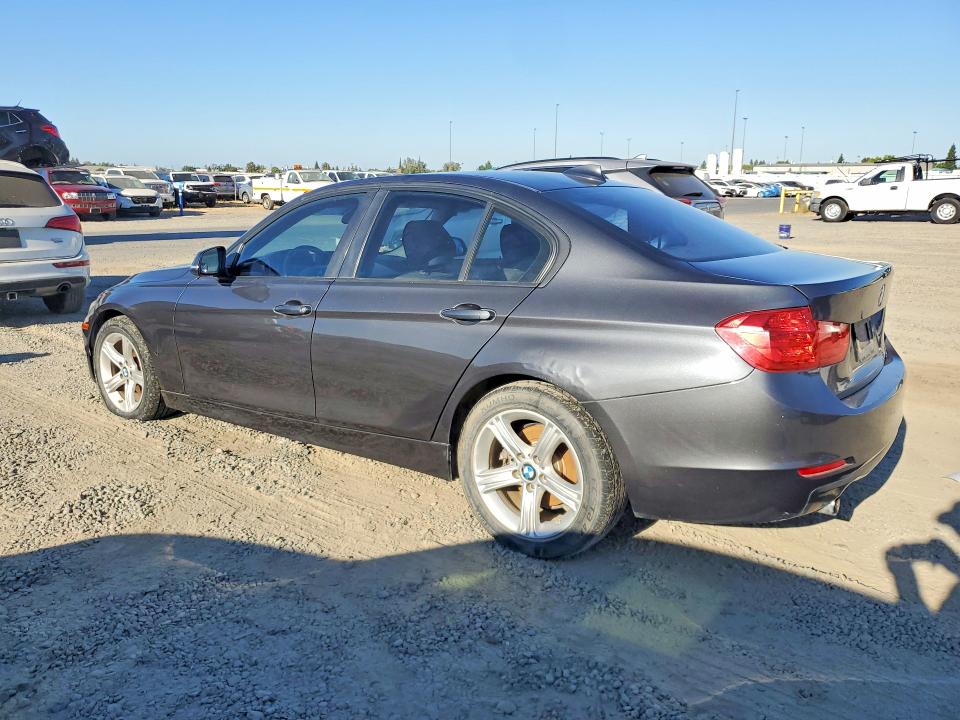 2014 BMW 3 series VIN WBA3B1C55EPV79566 COPART salvage auction — FRONT END, Ca - Dis/Dlr/Exp Only Clean Title, sold $900 on 2026-07-14 (photo 2)
