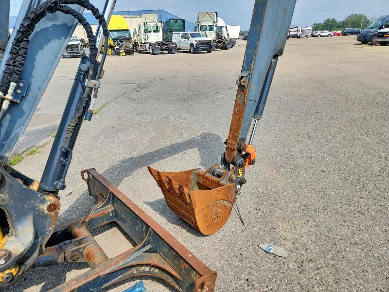 2012 John deere 35d min ex VIN 1FF035DXTCG269620 COPART salvage auction — MINOR DENT/SCRATCHES, MI - BILL OF SALE, sold $11,600 on 2026-07-31 (photo 9)