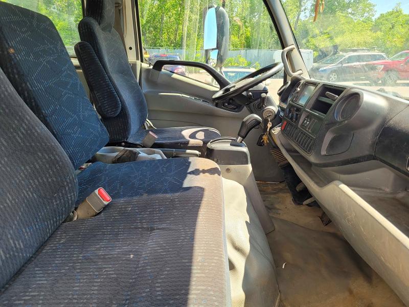 2013 Hino All other VIN JHHWDL2H3DK001590 COPART salvage auction — MINOR DENT/SCRATCHES, ON - PERMIT NO BRAND - UNFIT (P), sold $4,050 on 2026-07-28 (photo 5)
