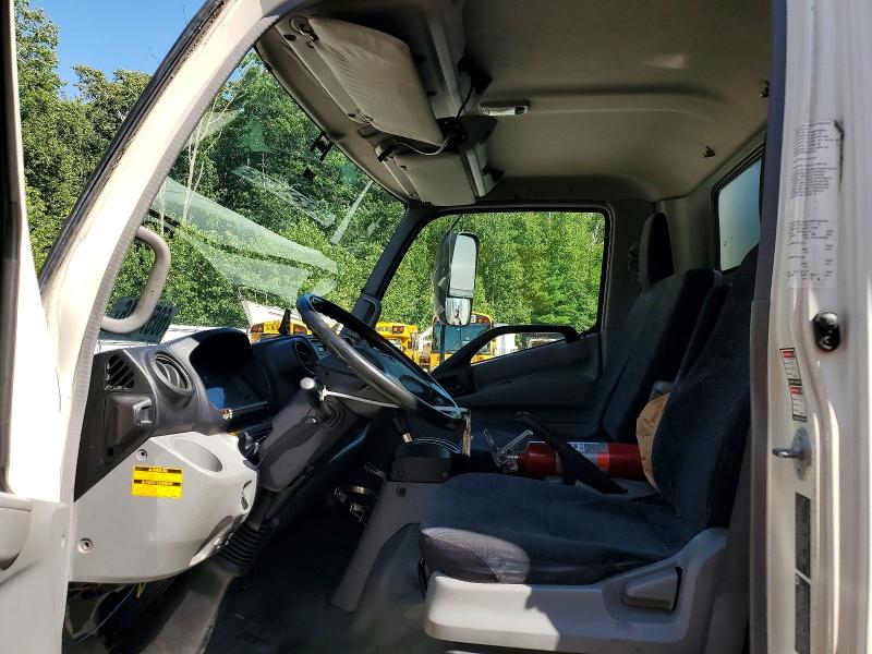 2017 Hino All other VIN JHHSDM2H1HK005406 COPART salvage auction — MINOR DENT/SCRATCHES, Ri - Dealer Only Clean Title (P), sold $725 on 2026-07-29 (photo 7)