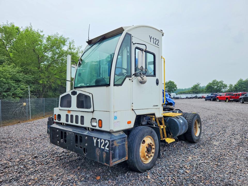 2017 Autocar All other VIN 516G4G4B1HH223906 COPART salvage auction — NORMAL WEAR, IN - CERTIFICATE OF TITLE, sold $475 on 2026-07-30 (photo 1)