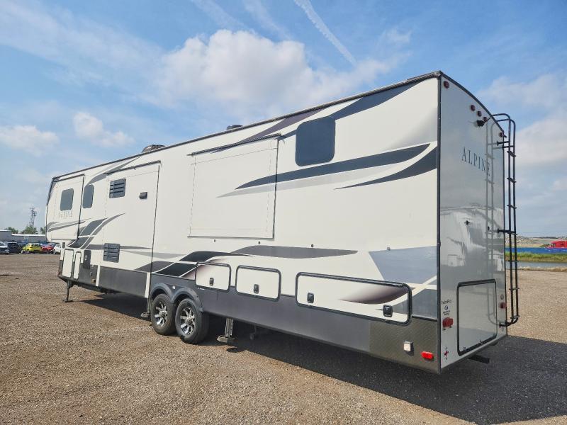 2021 Keys 3710kp VIN 4YDF3712XME780850 COPART salvage auction — FRAME DAMAGE, AB - BOS - ACTIVE, sold $31,500 on 2026-08-04 (photo 3)