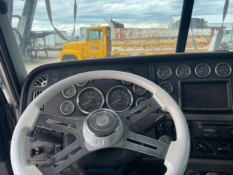 2019 Peterbilt All other VIN 1NPXLP9X2KD630072 COPART salvage auction — MECHANICAL, CT, sold $21,500 on 2026-07-28 (photo 8)