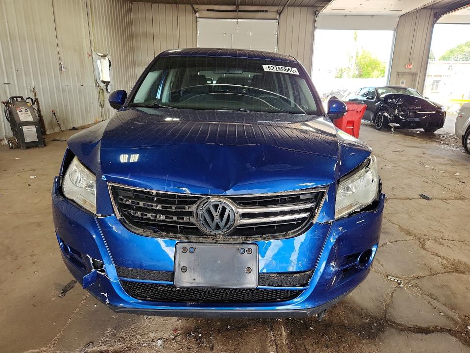 2010 Volkswagen Tiguan VIN WVGAV7AX0AW002741 COPART salvage auction — FRONT END, Wi - Junked Vehicle Bill Of Sale, sold $250 on 2026-08-03 (photo 5)