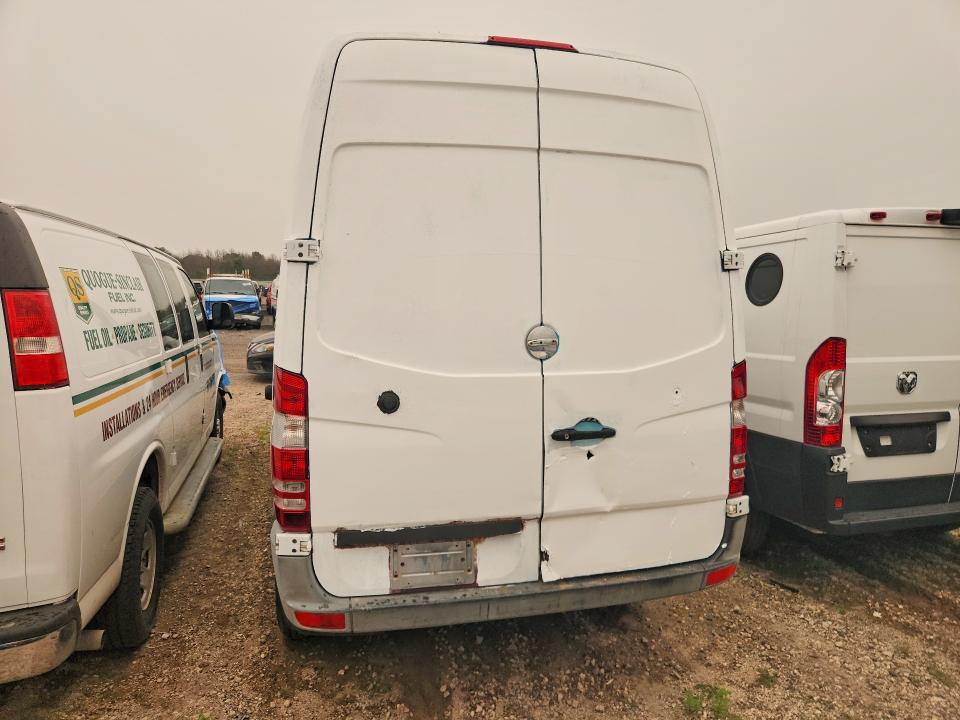 2011 Freightliner Sprinter VIN WDYPF0CC0B5532653 COPART salvage auction — FRONT END, NY - MV-907A SALVAGE CERTIFICATE, sold $400 on 2026-07-22 (photo 6)