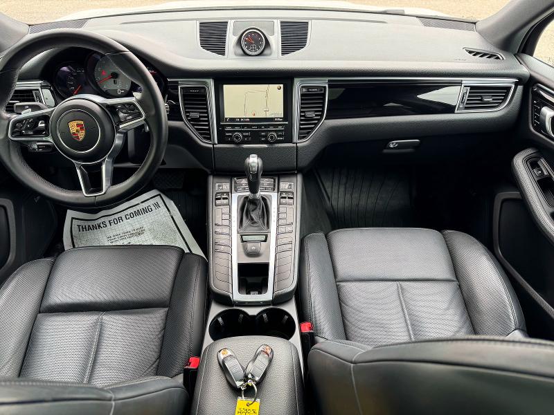 2015 Porsche Macan VIN WP1AB2A55FLB66671 COPART salvage auction — MINOR DENT/SCRATCHES, MI - CERTIFICATE OF TITLE (P), sold $8,400 on 2026-07-31 (photo 9)