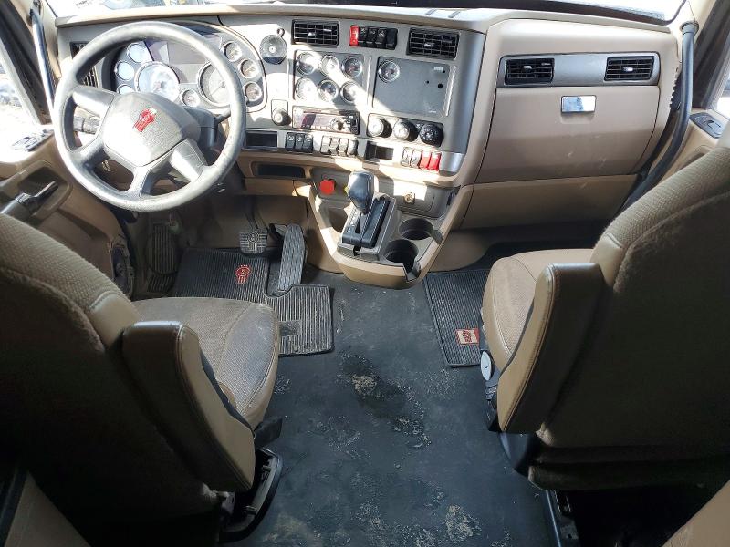 2018 Kenworth All other VIN 1XKYDP9X6JJ179998 COPART salvage auction — MINOR DENT/SCRATCHES, CT, sold $10,600 on 2026-07-28 (photo 8)