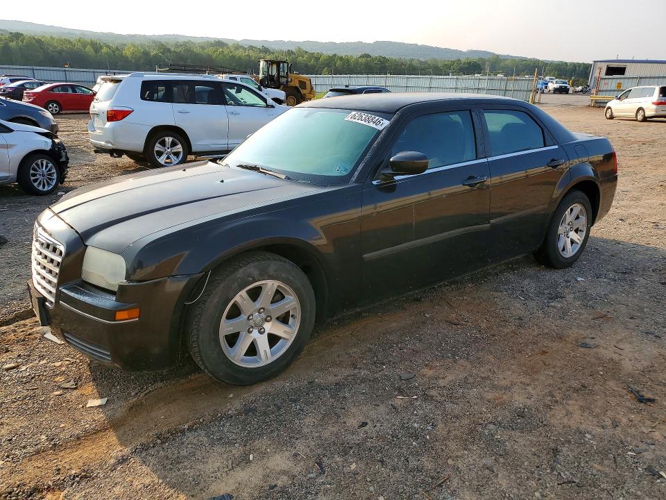 2006 Chrysler 300 VIN 2C3LA43R16H246463 COPART salvage auction — MECHANICAL, Va - Certificate Of Title, sold $300 on 2026-08-01 (photo 1)