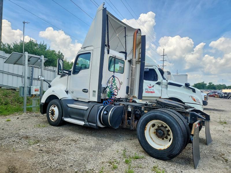 2016 Kenworth All other VIN 1XKYA48X5GJ119146 COPART salvage auction — NORMAL WEAR, IN - CERTIFICATE OF TITLE, sold $7,200 on 2026-07-14 (photo 3)