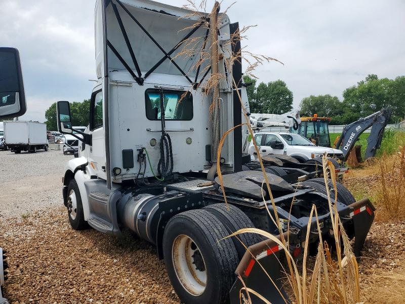 2018 Peterbilt All other VIN 1XPBA48XXJD478367 COPART salvage auction — MINOR DENT/SCRATCHES, IN - CERTIFICATE OF TITLE, sold $5,300 on 2026-07-28 (photo 3)