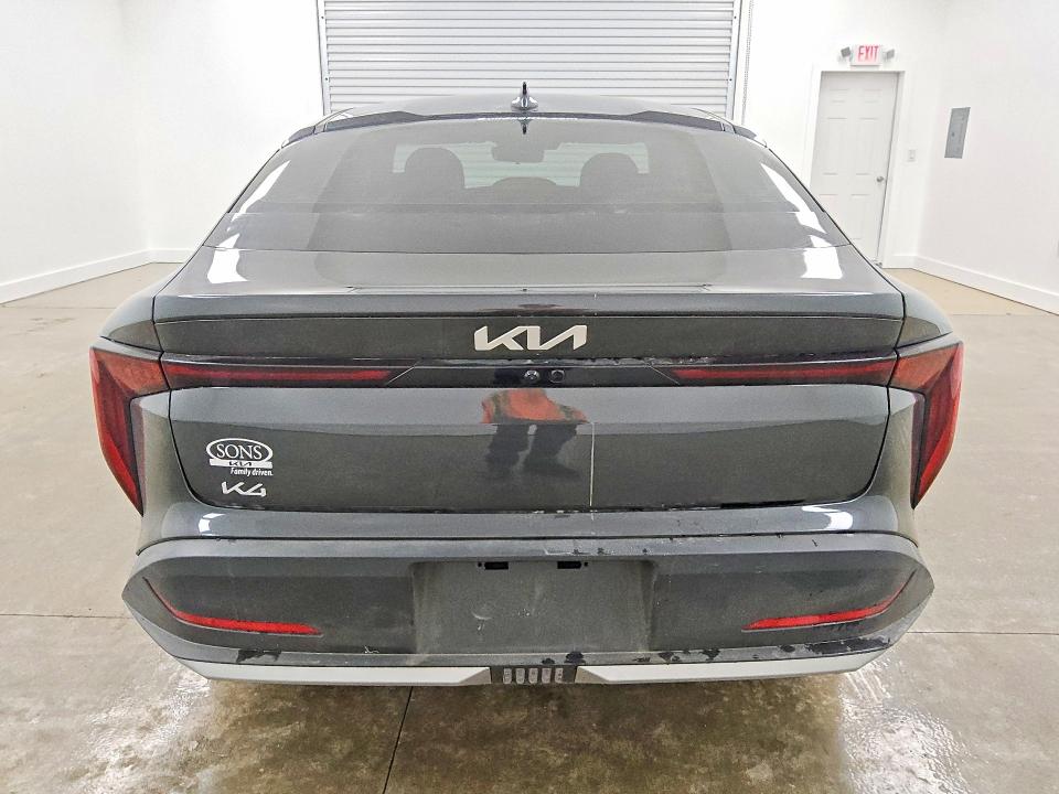 2025 Kia All other VIN 3KPFT4DEXSE202479 COPART salvage auction — MINOR DENT/SCRATCHES, GA - CERTIFICATE OF TITLE, sold $17,600 on 2026-08-06 (photo 6)