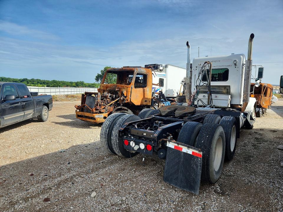 2013 Kenworth All other VIN 1XKDD49X8DJ343611 COPART salvage auction — FRONT END, IN - CERTIFICATE OF TITLE (P), sold $8,800 on 2026-07-28 (photo 3)