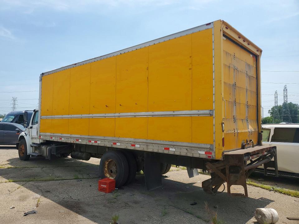 2012 Frht - freightliner All other VIN 1FVACWDT5CHBP6560 COPART salvage auction — MINOR DENT/SCRATCHES, MI - CERTIFICATE OF TITLE, sold $1,300 on 2026-08-10 (photo 2)