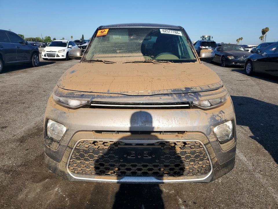2022 Kia Soul VIN KNDJ23AU2N7838093 COPART salvage auction — WATER/FLOOD, Ca - Dis/Dlr/Exp Only Clean Title, sold $1,100 on 2026-07-31 (photo 5)