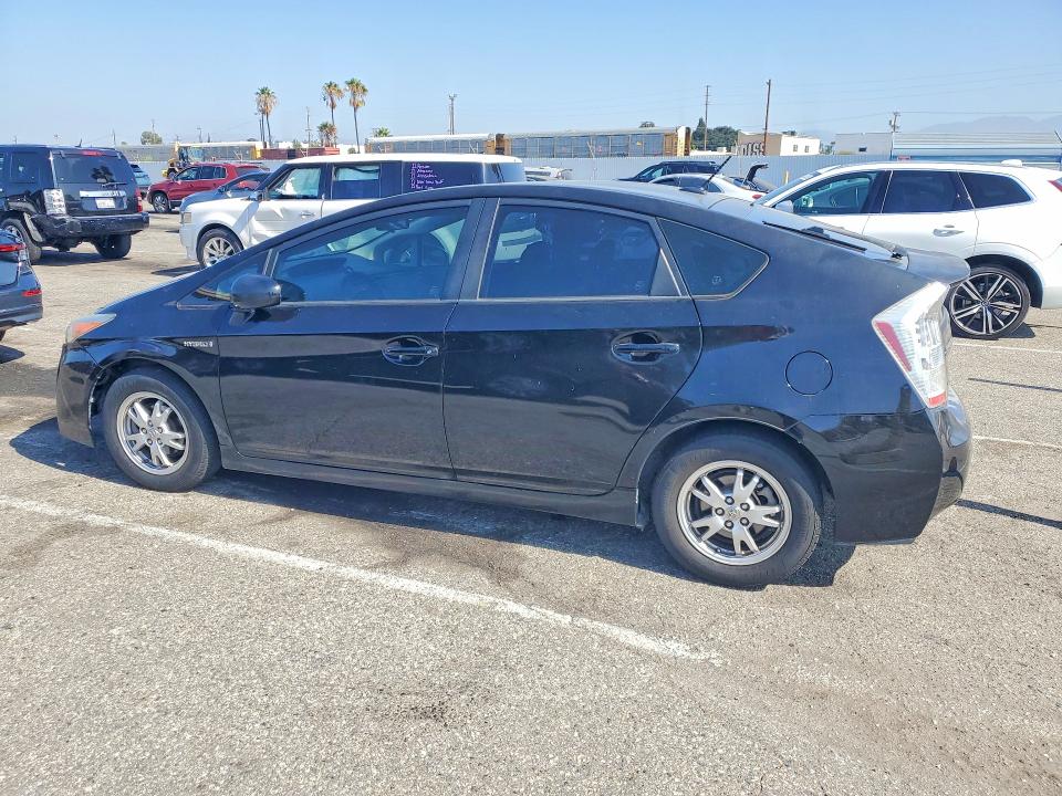 2011 Toyota Prius VIN JTDKN3DU9B5349754 COPART salvage auction — MINOR DENT/SCRATCHES, Ca - Dis/Dlr/Exp Only Clean Title, sold $1,050 on 2026-07-31 (photo 2)