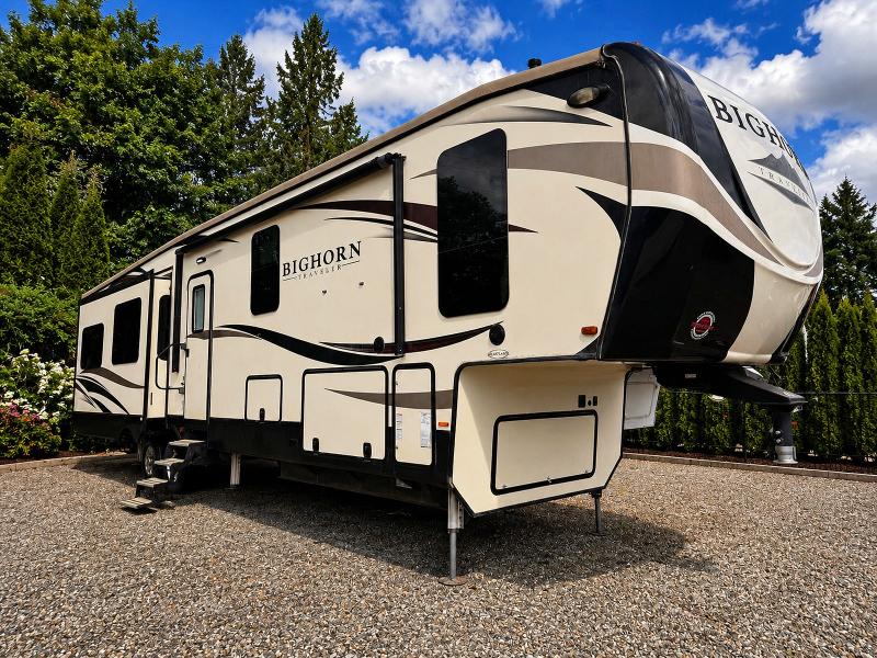 2018 Heartland 39mb bigho VIN 5SFBG4227JE349474 — COPART salvage auction photo