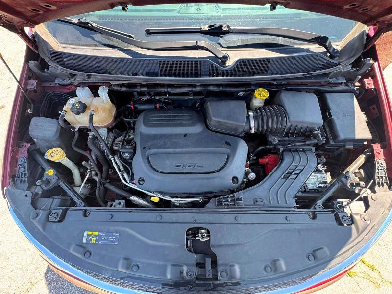 2021 Chrysler Voyager VIN 2C4RC1DG9MR512928 COPART salvage auction — NORMAL WEAR, WV - CERTIFICATE OF TITLE (P), sold $6,300 on 2026-08-12 (photo 7)