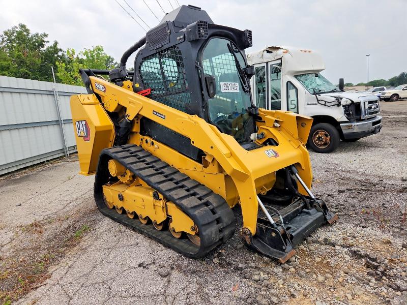 2025 Cat Constructi VIN CAT299D3HS3801450 COPART salvage auction — BURN, IN - BILL OF SALE, sold $41,750 on 2026-07-31 (photo 1)
