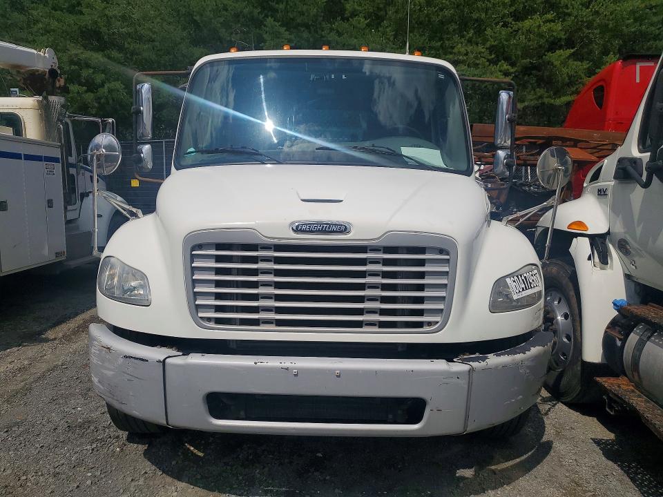 2016 Freightliner All other VIN 3ALACXDT2GDGV6363 COPART salvage auction — MECHANICAL, CT, sold $6,500 on 2026-08-04 (photo 5)