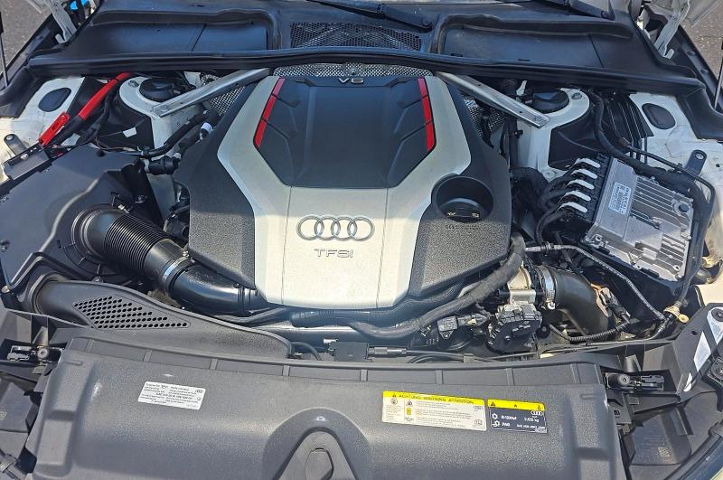 2019 Audi S4/rs4 VIN WAUC4AF41KA053138 COPART salvage auction — NORMAL WEAR, CT, sold $9,800 on 2026-07-27 (photo 7)
