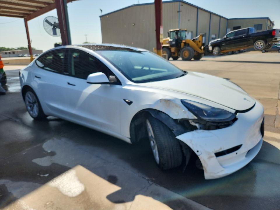 2022 Tesla Model 3 VIN 5YJ3E1EA8NF289465 COPART salvage auction — FRONT END, Tx - Certificate Of Title, sold $5,900 on 2026-08-03 (photo 4)