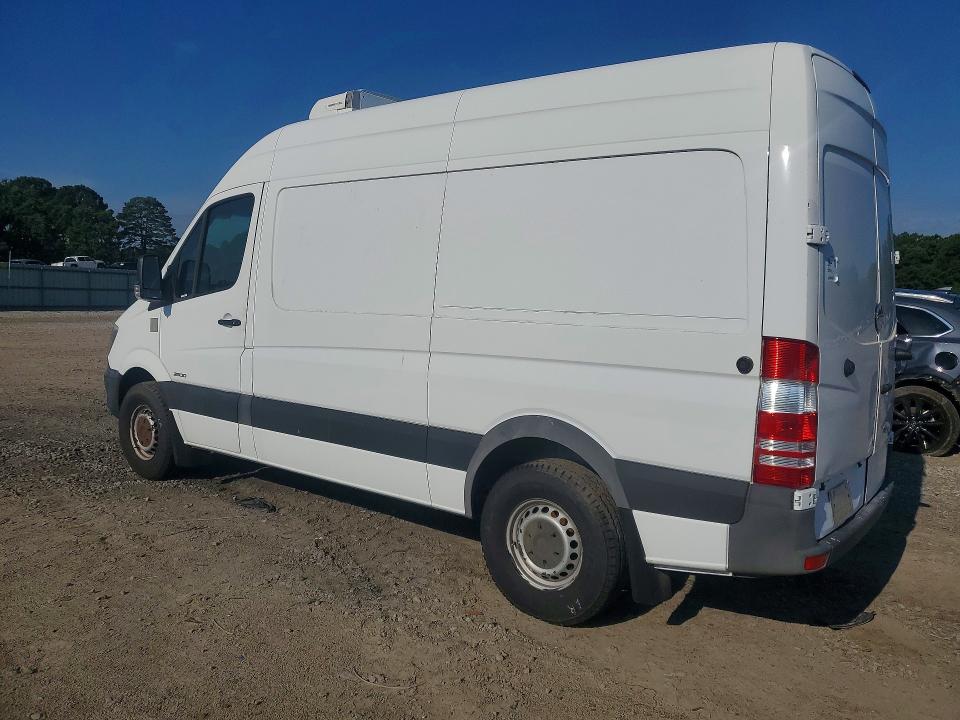 2015 Freightliner Sprinter VIN WDYPE7CC0F5970851 COPART salvage auction — MINOR DENT/SCRATCHES, CT, sold $4,700 on 2026-07-27 (photo 2)