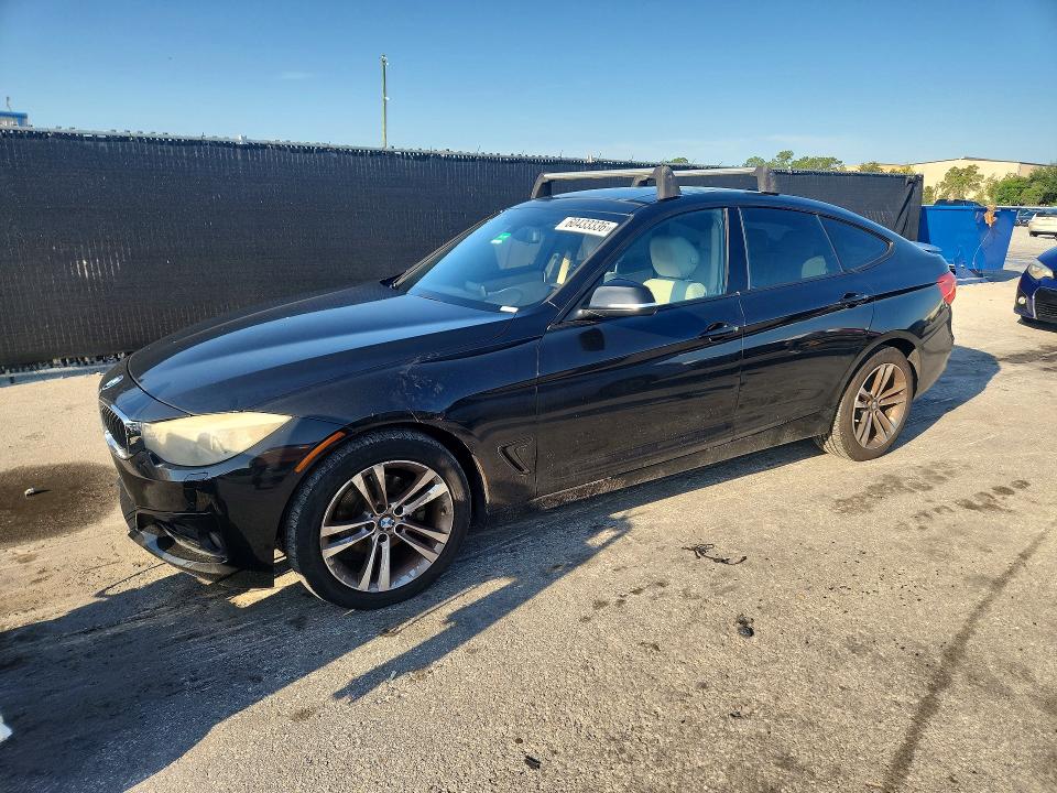 2015 BMW 3 series VIN WBA3X5C59FD559901 COPART salvage auction — MINOR DENT/SCRATCHES, RT, sold $15 on 2026-07-28 (photo 1)