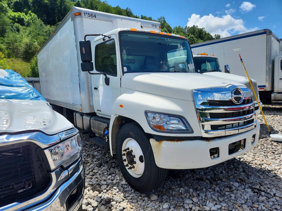 2013 Hino All other VIN 5PVNE8JP6D4S50715 COPART salvage auction — MECHANICAL, WV - CERTIFICATE OF TITLE, sold $175 on 2026-07-28 (photo 4)