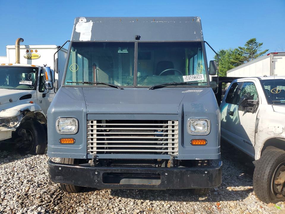 2021 Freightliner All other VIN 4UZAC2EA9MCMN0139 COPART salvage auction — MECHANICAL, MA - CERTIFICATE OF TITLE, sold $125 on 2026-07-24 (photo 5)