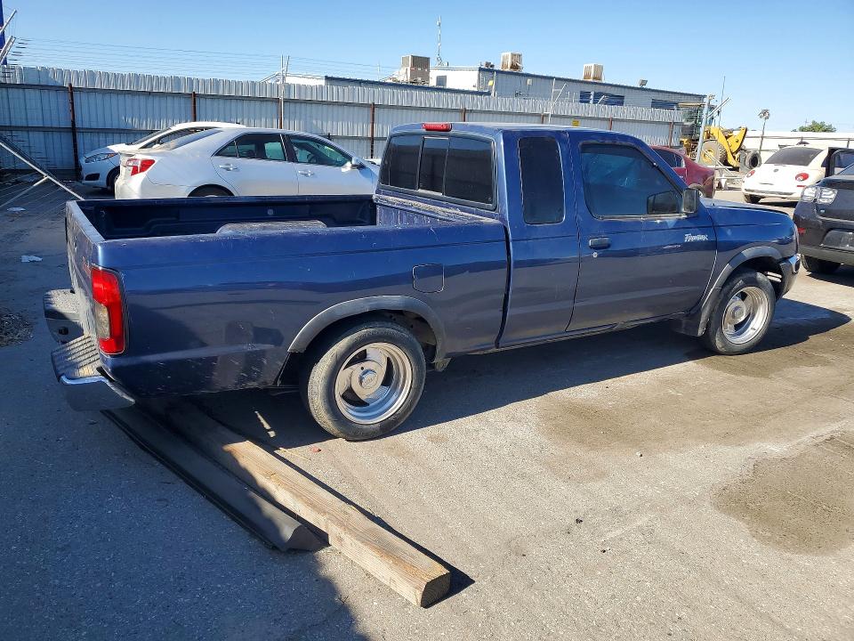 2000 Niss Frontier VIN 1N6DD26S6YC389275 COPART salvage auction — FRONT END, SC, sold $1,350 on 2026-07-31 (photo 3)
