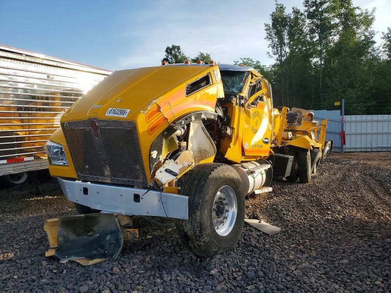 2024 Kenworth All other VIN 1NKZLK0XXRJ356422 COPART salvage auction — ROLLOVER, MO - SALVAGE CERTIFICATE OF TITLE, sold $7,400 on 2026-07-29 (photo 2)