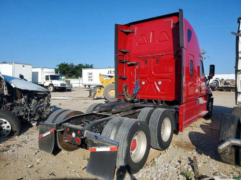 2018 Freightliner All other VIN 3AKJGLDR2JSHM6167 COPART salvage auction — NORMAL WEAR, TX - CERTIFICATE OF TITLE, sold $4,700 on 2026-08-25 (photo 4)