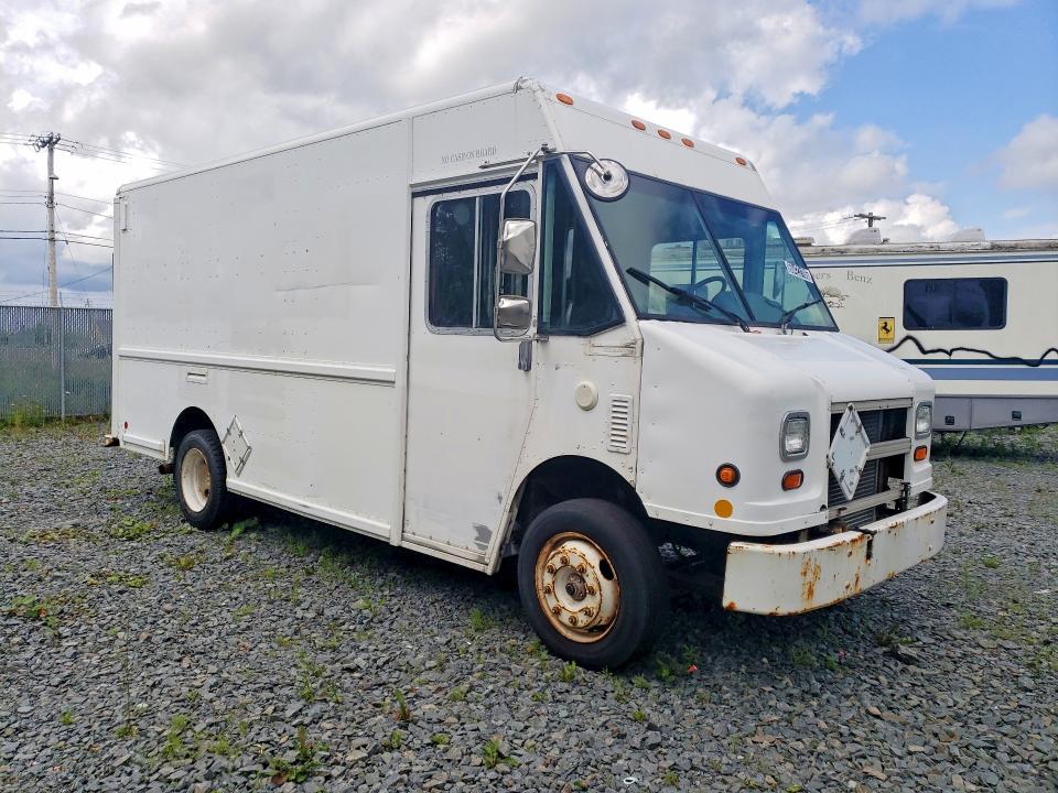 2004 Freightliner All other VIN 4UZAANBW94CM71449 COPART salvage auction — MECHANICAL, ON - PERMIT NO BRAND - UNFIT, sold $15 on 2026-08-12 (photo 4)