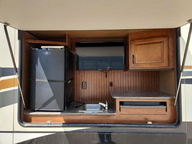 2016 Jayco All models VIN 1UJCJ0BV9G1LY0138 COPART salvage auction — SIDE, BS, sold $33,250 on 2026-07-16 (photo 9)