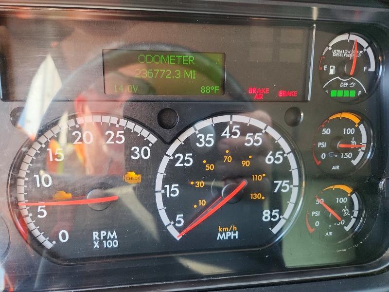 2020 Freightliner All other VIN 3ALHCYD29LDMD2523 COPART salvage auction — NORMAL WEAR, TX - CERTIFICATE OF TITLE (P), sold $10,600 on 2026-07-23 (photo 9)