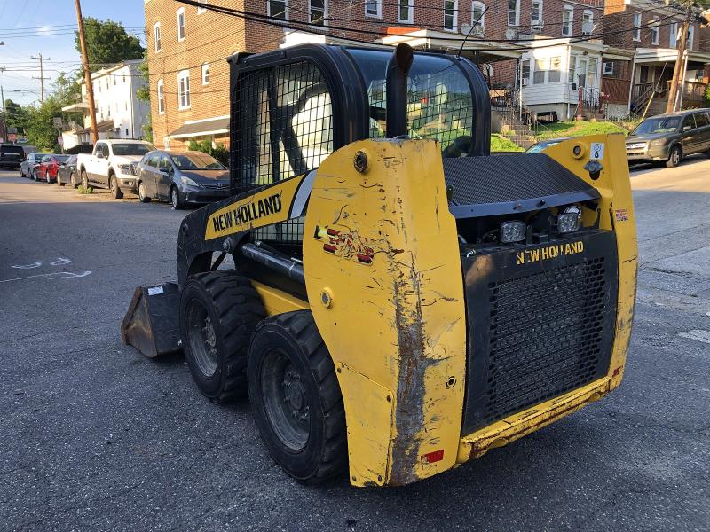 2024 New holland L320 VIN JAF0L316VRM457105 COPART salvage auction — NORMAL WEAR, BS, sold $21,100 on 2026-07-10 (photo 4)
