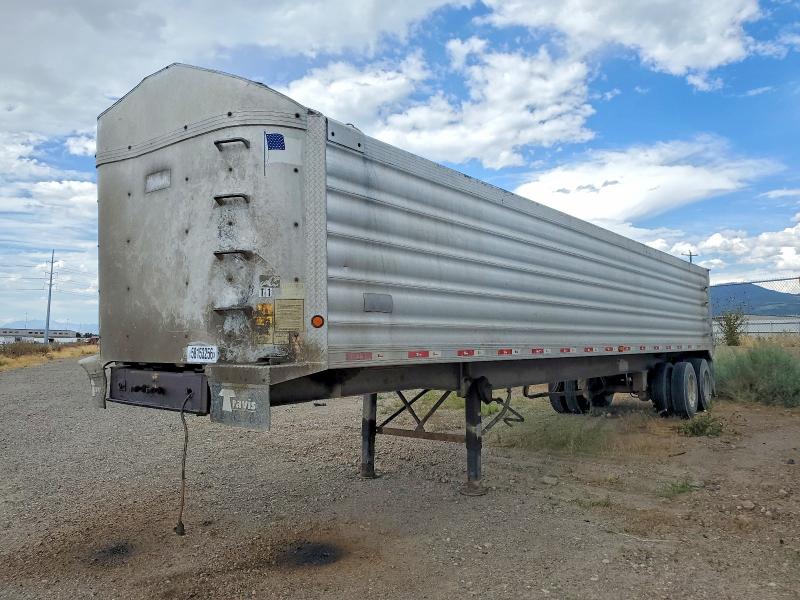 2011 Travis Unknown VIN 48X2F3924B1007043 COPART salvage auction — ROLLOVER, UT - SALVAGE CERTIFICATE, sold $700 on 2026-08-24 (photo 2)
