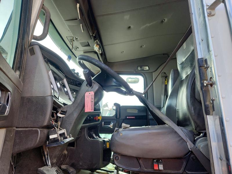 2013 Kenworth All other VIN 1XKDD49X8DJ343611 COPART salvage auction — FRONT END, IN - CERTIFICATE OF TITLE (P), sold $8,800 on 2026-07-28 (photo 7)