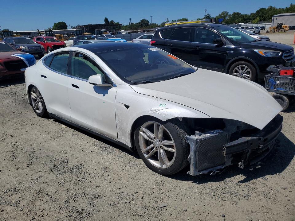 2014 Tesla Model s VIN 5YJSA1H11EFP57345 COPART salvage auction — FRONT END, Ca - Salvage Certificate, sold $1,200 on 2026-08-04 (photo 4)