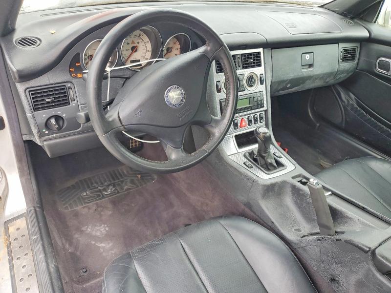 2001 Merz Slk-class VIN WDBKK49F31F222272 COPART salvage auction — MINOR DENT/SCRATCHES, TN - CERTIFICATE OF TITLE, sold $175 on 2026-07-23 (photo 8)
