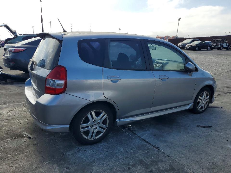 2008 Honda Fit VIN JHMGD38688S069174 COPART salvage auction — FRONT END, CA - DIS/DLR/EXP ONLY CLEAN TITLE, sold $925 on 2026-07-31 (photo 3)