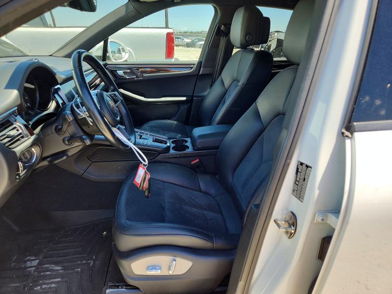 2019 Porsche Macan VIN WP1AA2A51KLB01331 COPART salvage auction — MINOR DENT/SCRATCHES, Ca - Certificate Of Title (P), sold $13,900 on 2026-08-04 (photo 7)