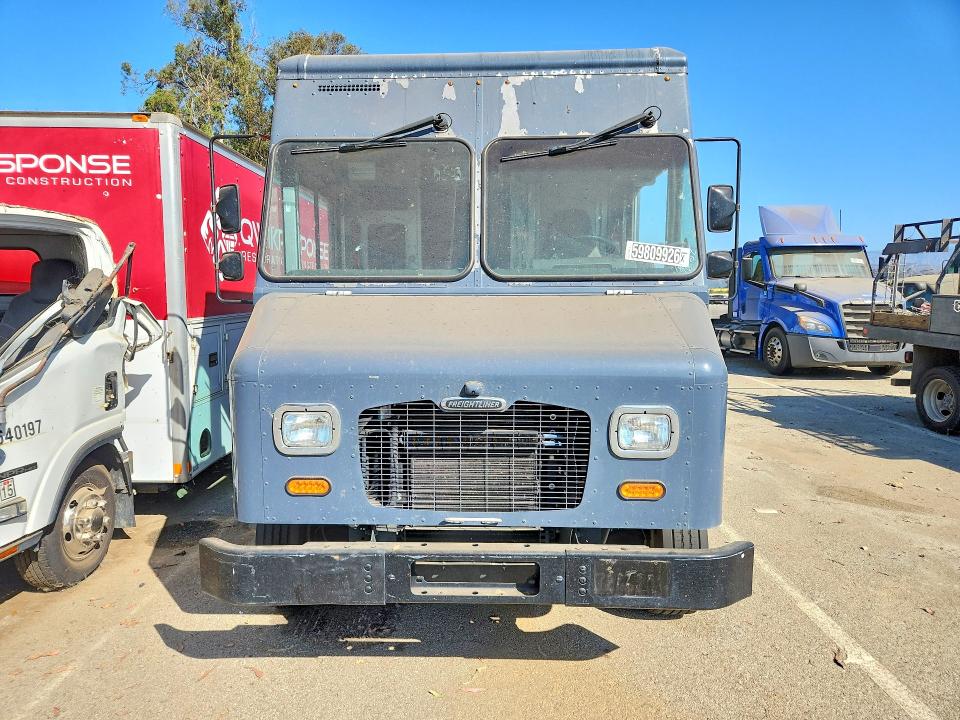 2020 Freightliner Mt45 chass VIN 4UZAC2EA1LCMK0065 COPART salvage auction — MINOR DENT/SCRATCHES, CA - DIS/DLR/EXP ONLY CLEAN TITLE, sold $175 on 2026-07-28 (photo 5)