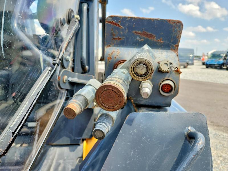 2010 John deere 326d VIN 1T0326DLTA0187350 COPART salvage auction — MINOR DENT/SCRATCHES, FL - BILL OF SALE, sold $3,300 on 2026-07-24 (photo 9)