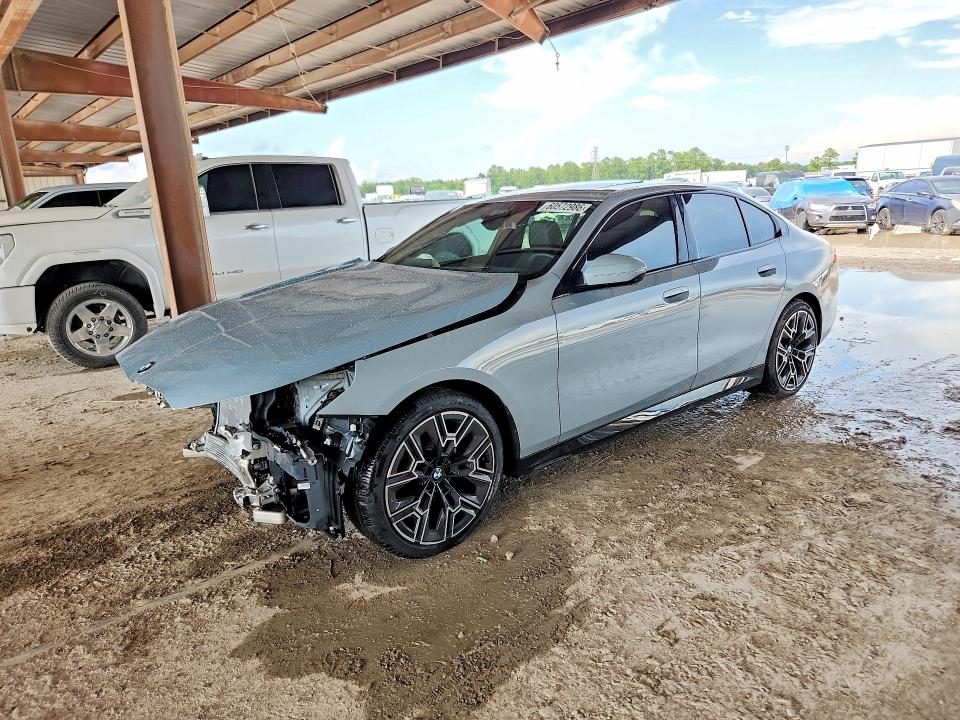 2026 BMW 5 series VIN WBA53FJ04TCV68931 — COPART salvage auction photo