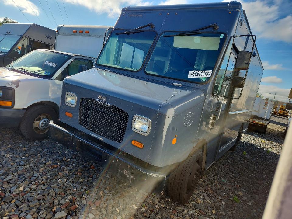 2020 Frht - freightliner All other VIN 4UZAC2EA2LCMH8004 COPART salvage auction — NORMAL WEAR, CT, sold $17,200 on 2026-07-14 (photo 1)