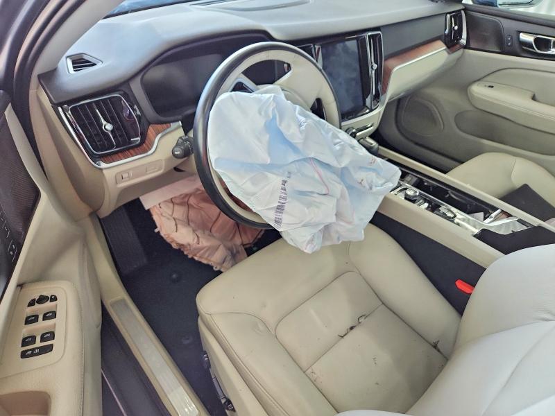 2019 Volvo S60 VIN 7JRA22TK6KG016562 COPART salvage auction — FRONT END, CT, sold $475 on 2026-07-23 (photo 8)